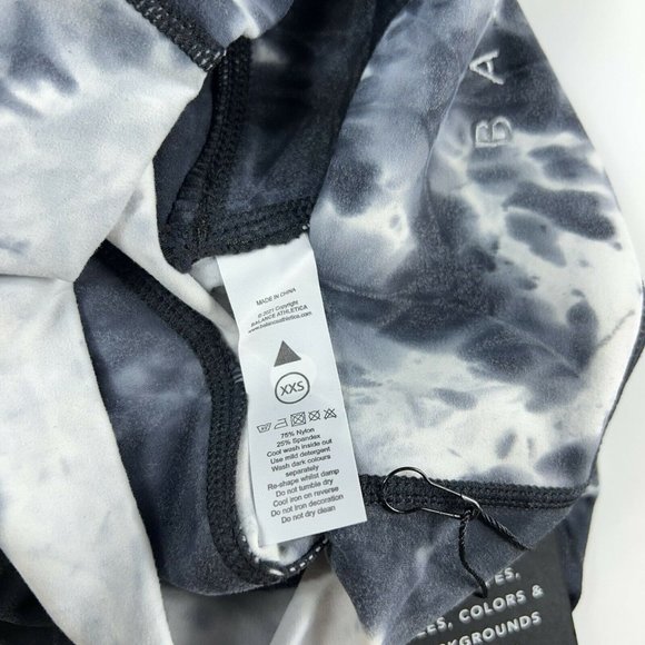 Balance Athletica Women’s The Cloud Short Logo Avalanche Tie Dye Size XXS New - Picture 11 of 12